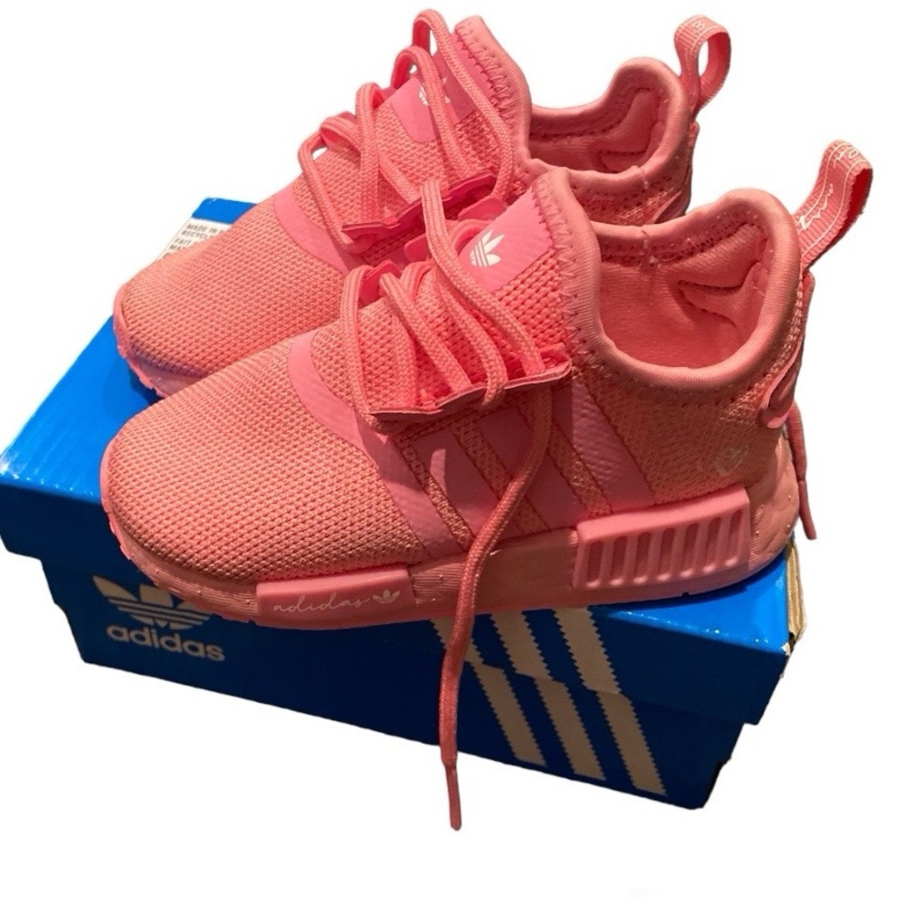 TODDLER BARBIE HOT PINK ADIDAS NMD R 1 ORIGINALS WITH SIDE HEART SIZE 6